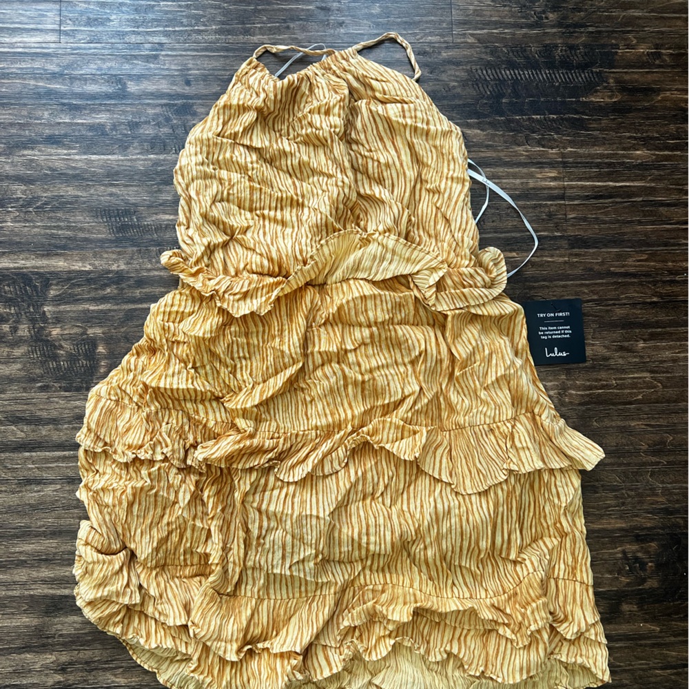 💖Lulu’s tiered yellow size medium dress summer date night halter